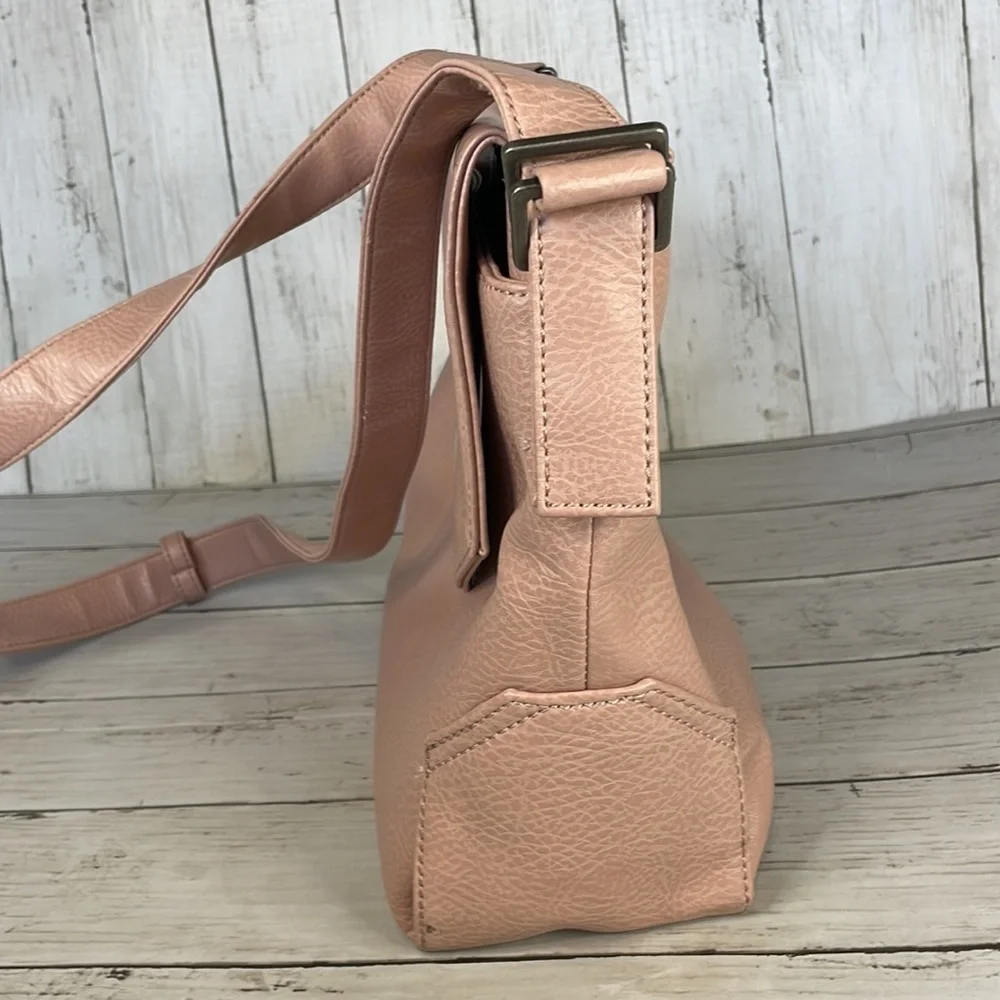 Matt and Nat Pink Monkland Dwell Hobo